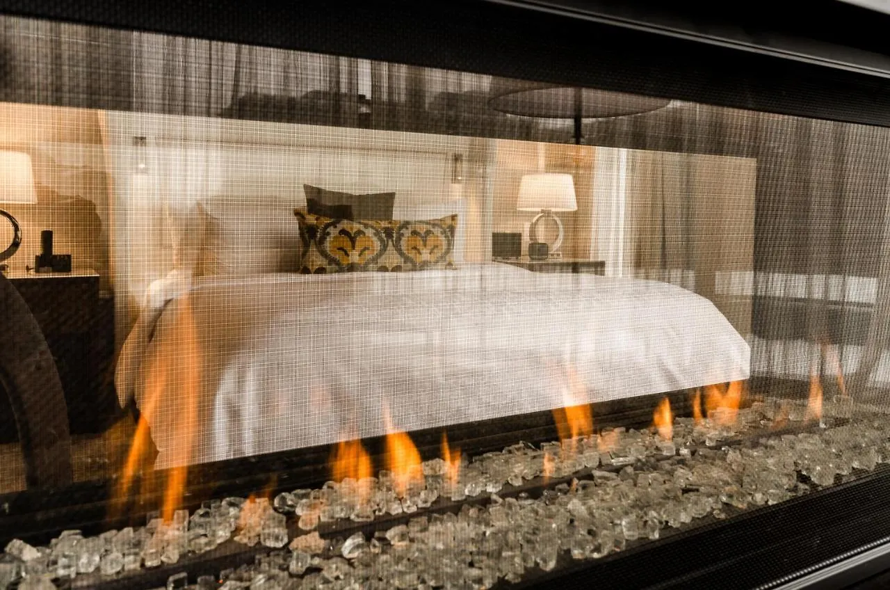 Hotel Birks Montreal 5*,